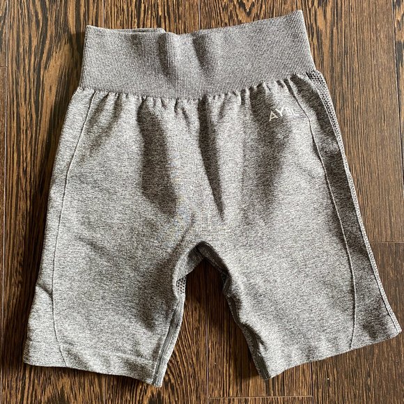 Aybl XS Grey Seamless Bike Shorts - Picture 1 of 3